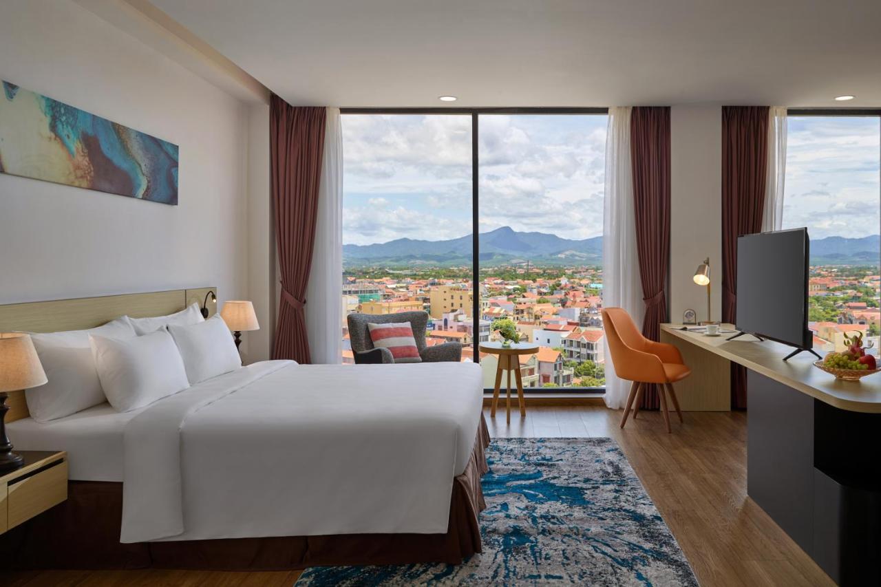 Hotel Khach San Sam Quang Binh Dong Hoi Zewnętrze zdjęcie