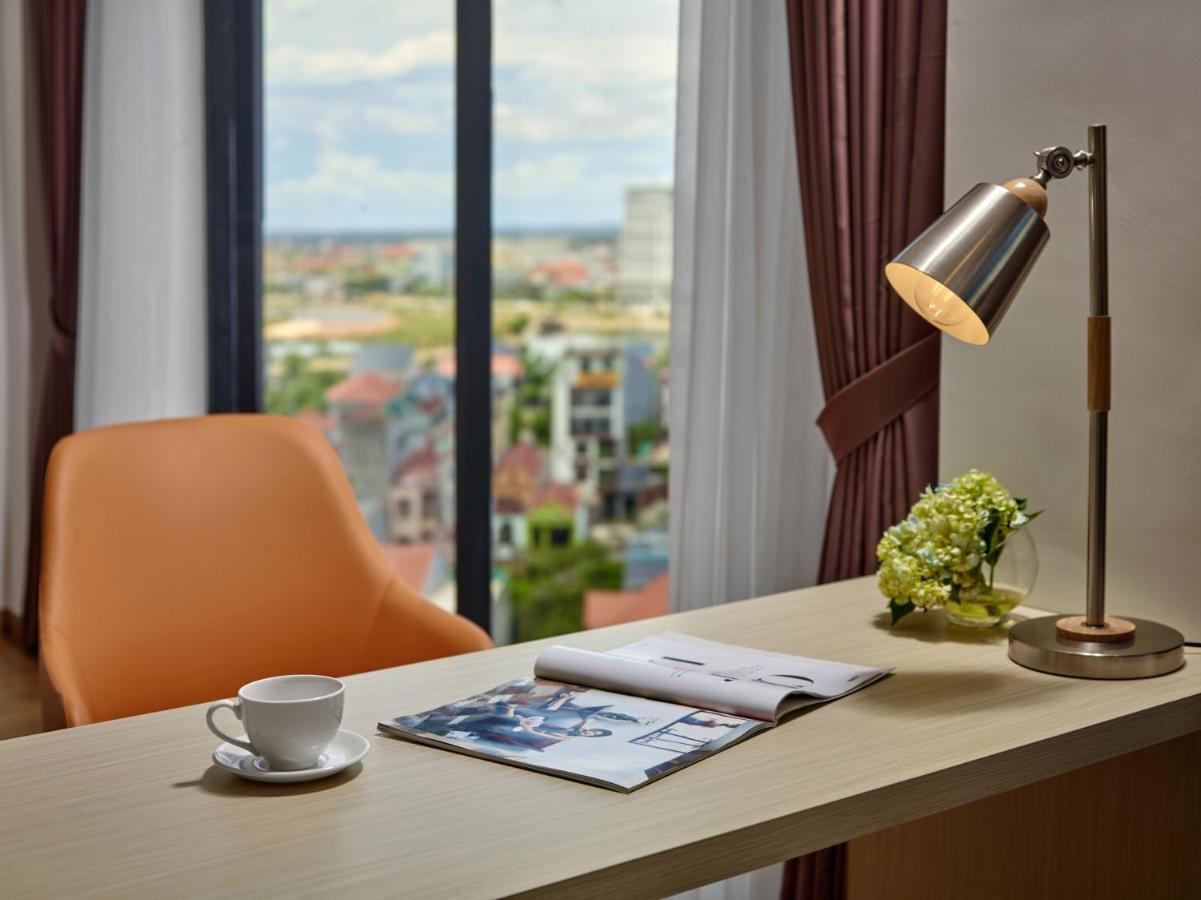 Hotel Khach San Sam Quang Binh Dong Hoi Zewnętrze zdjęcie