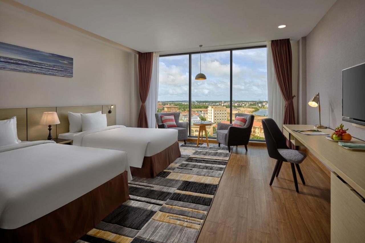 Hotel Khach San Sam Quang Binh Dong Hoi Zewnętrze zdjęcie