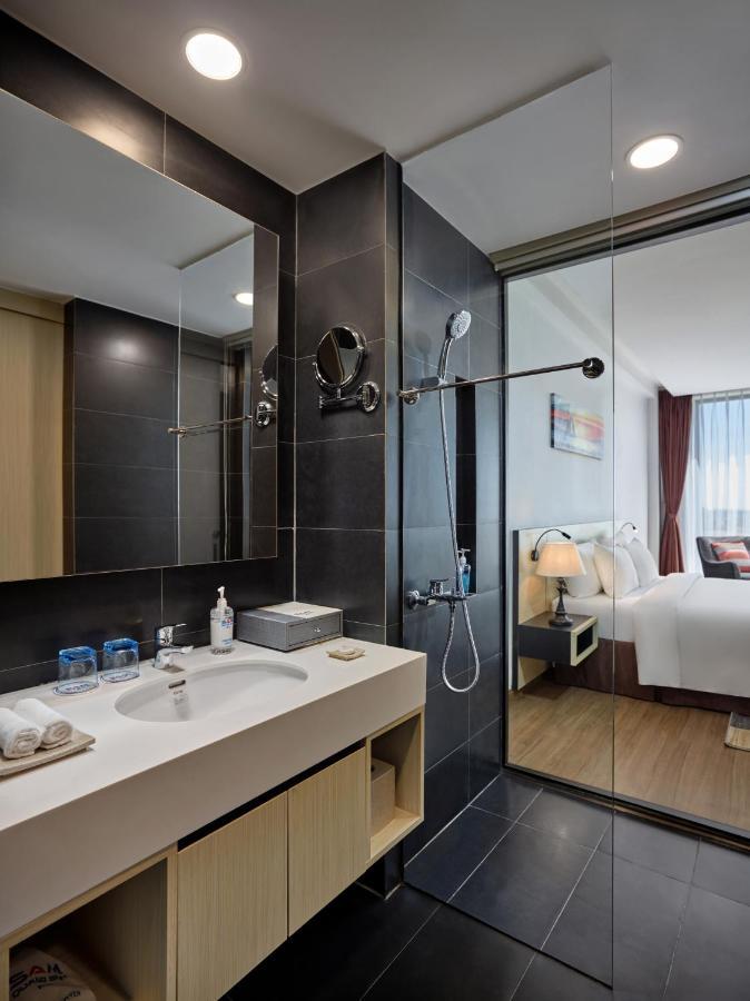 Hotel Khach San Sam Quang Binh Dong Hoi Zewnętrze zdjęcie