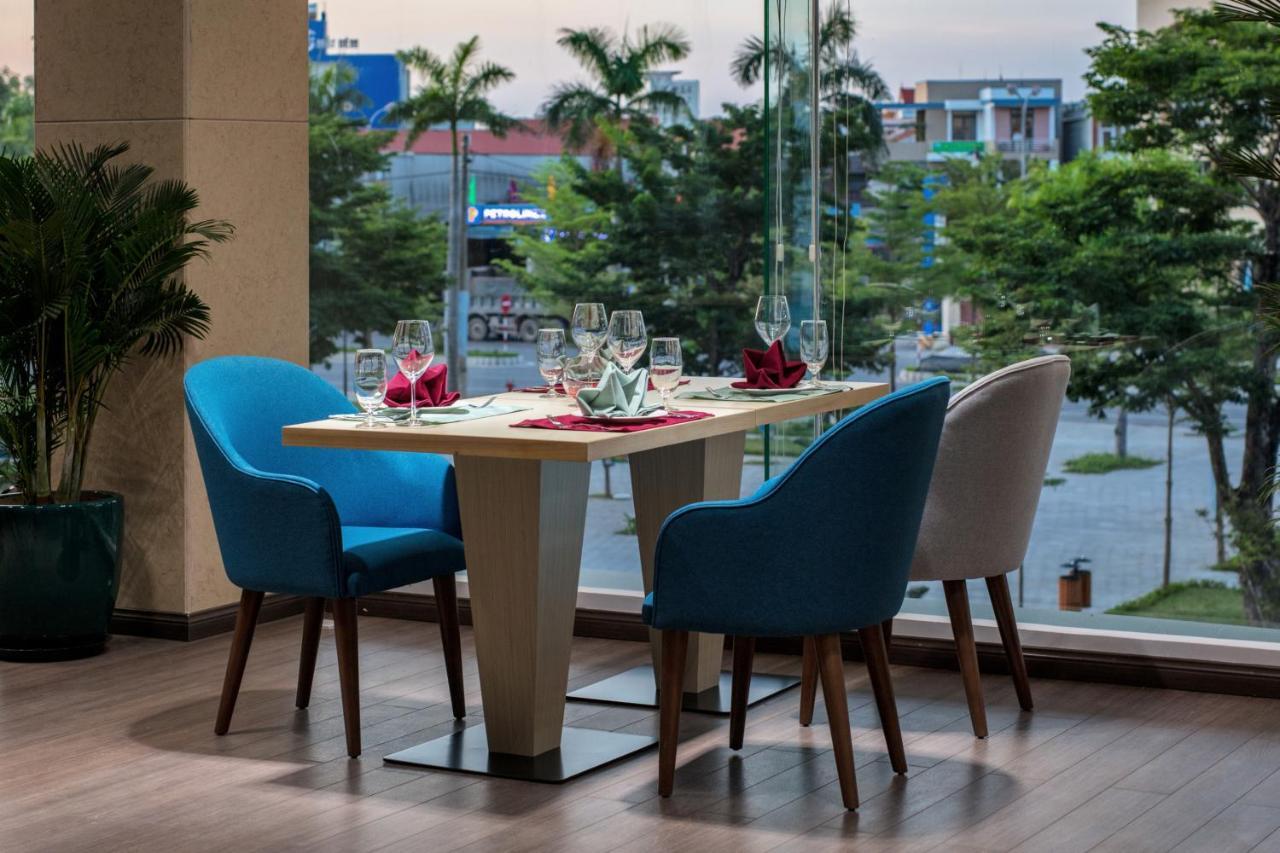 Hotel Khach San Sam Quang Binh Dong Hoi Zewnętrze zdjęcie